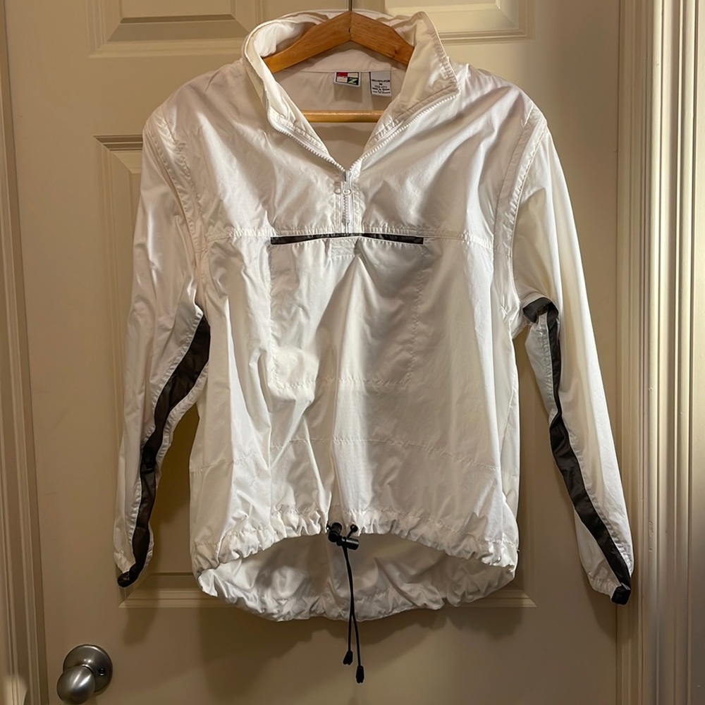 Collapsible rain jacket